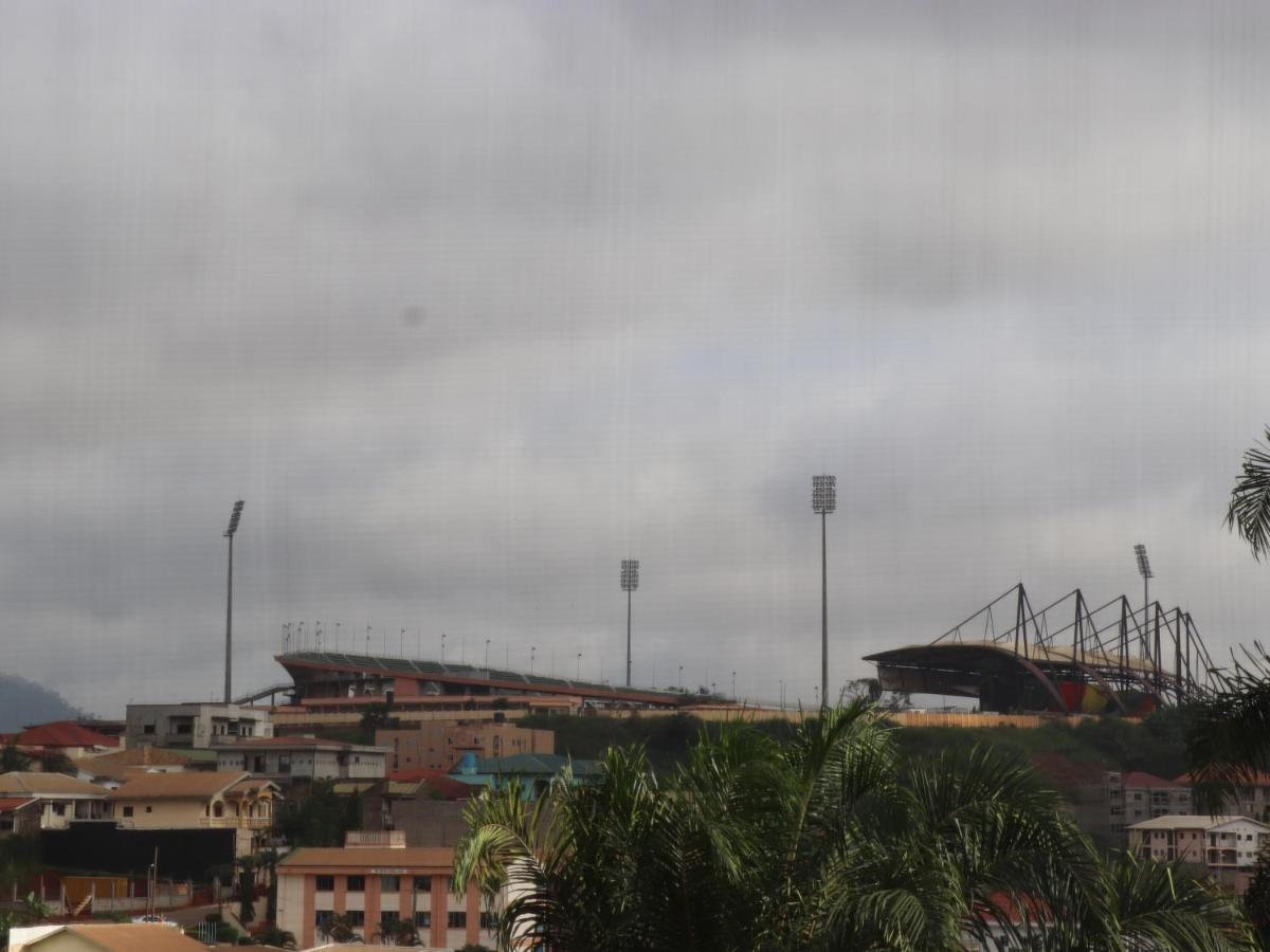Grand Appartement A Essos Mobile Yaoundé 外观 照片