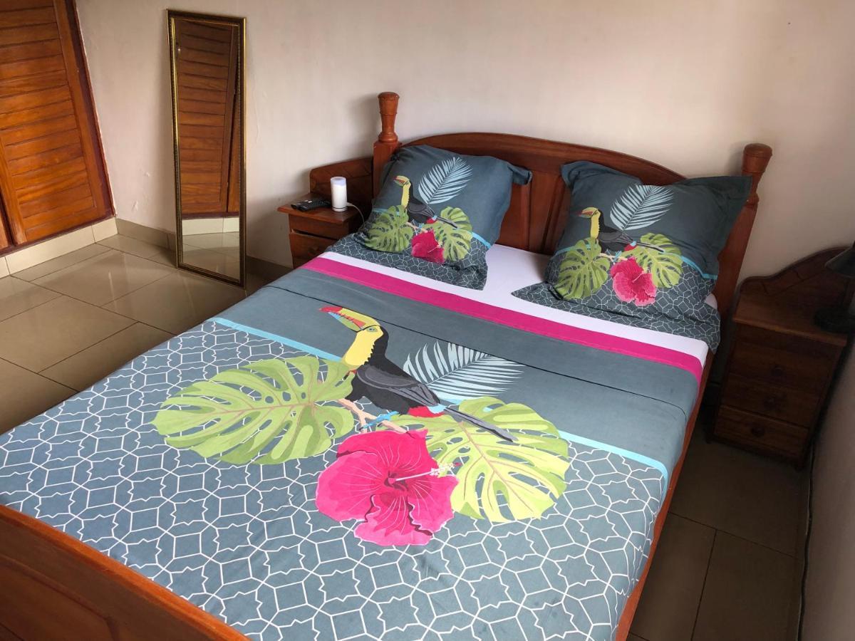 Grand Appartement A Essos Mobile Yaoundé 外观 照片