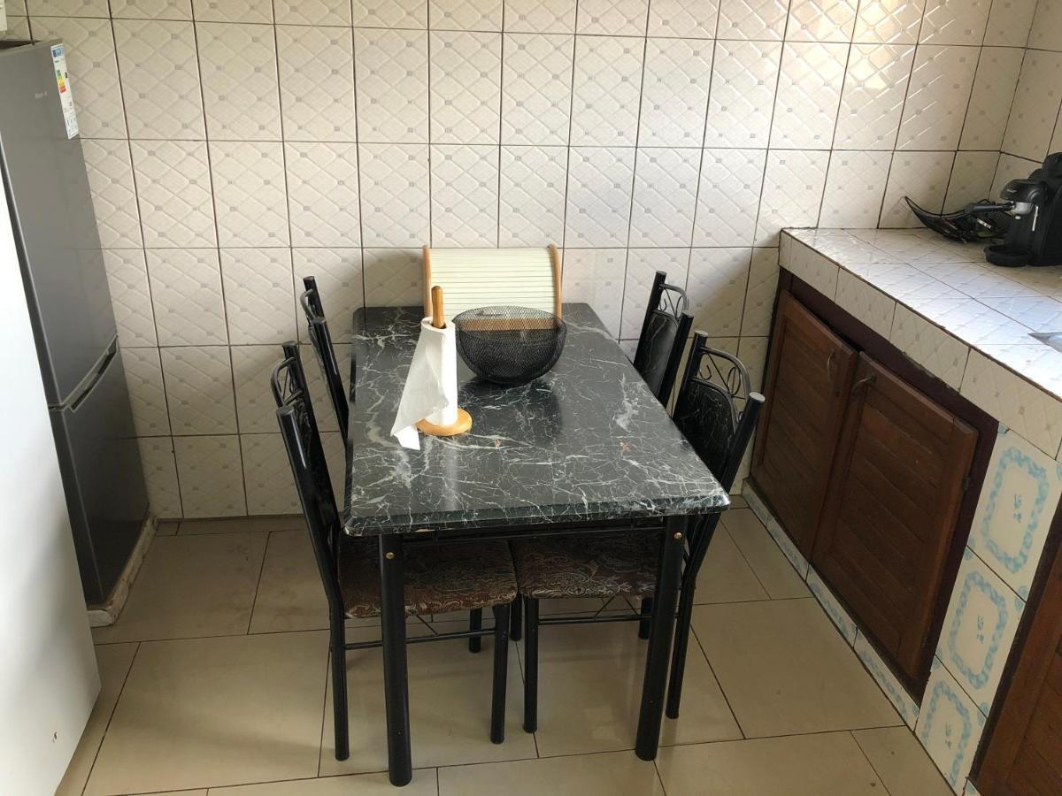 Grand Appartement A Essos Mobile Yaoundé 外观 照片