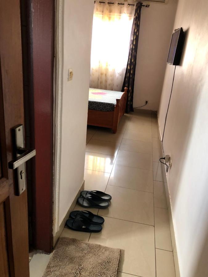Grand Appartement A Essos Mobile Yaoundé 外观 照片