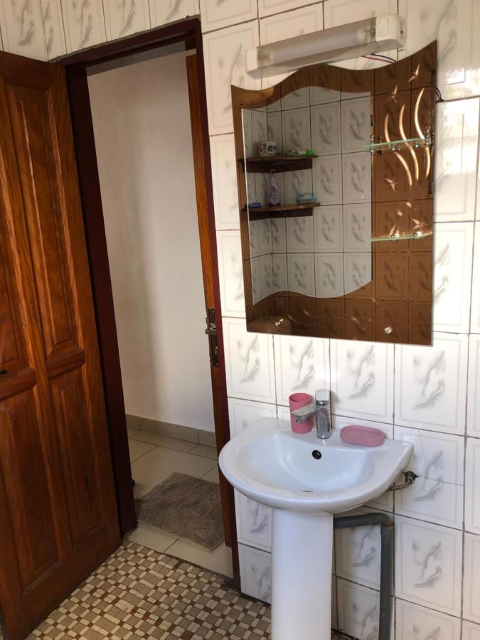 Grand Appartement A Essos Mobile Yaoundé 外观 照片